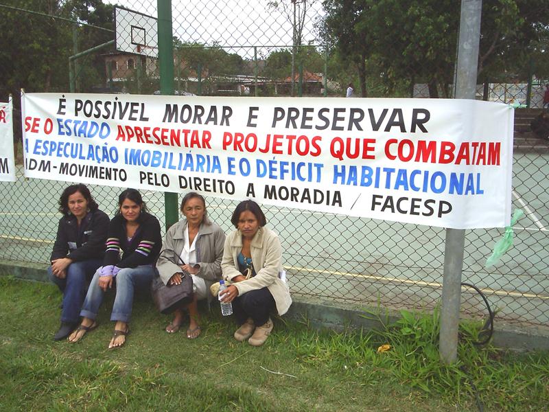 Moradores da represa Guarapiranga dão um abraço simbólico, SP1